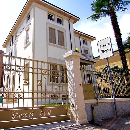 Bravo 18 Acomodação com café da manhã Verona Exterior foto